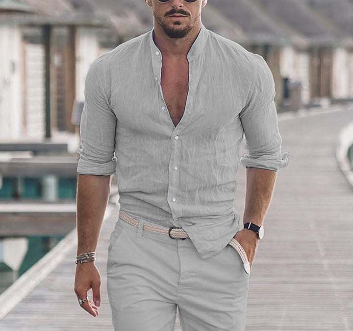 Ademend linnen herenoverhemd met mockhals, zeer comfortabel voor zomerse dagen. Trendy herenmode casual shirts.