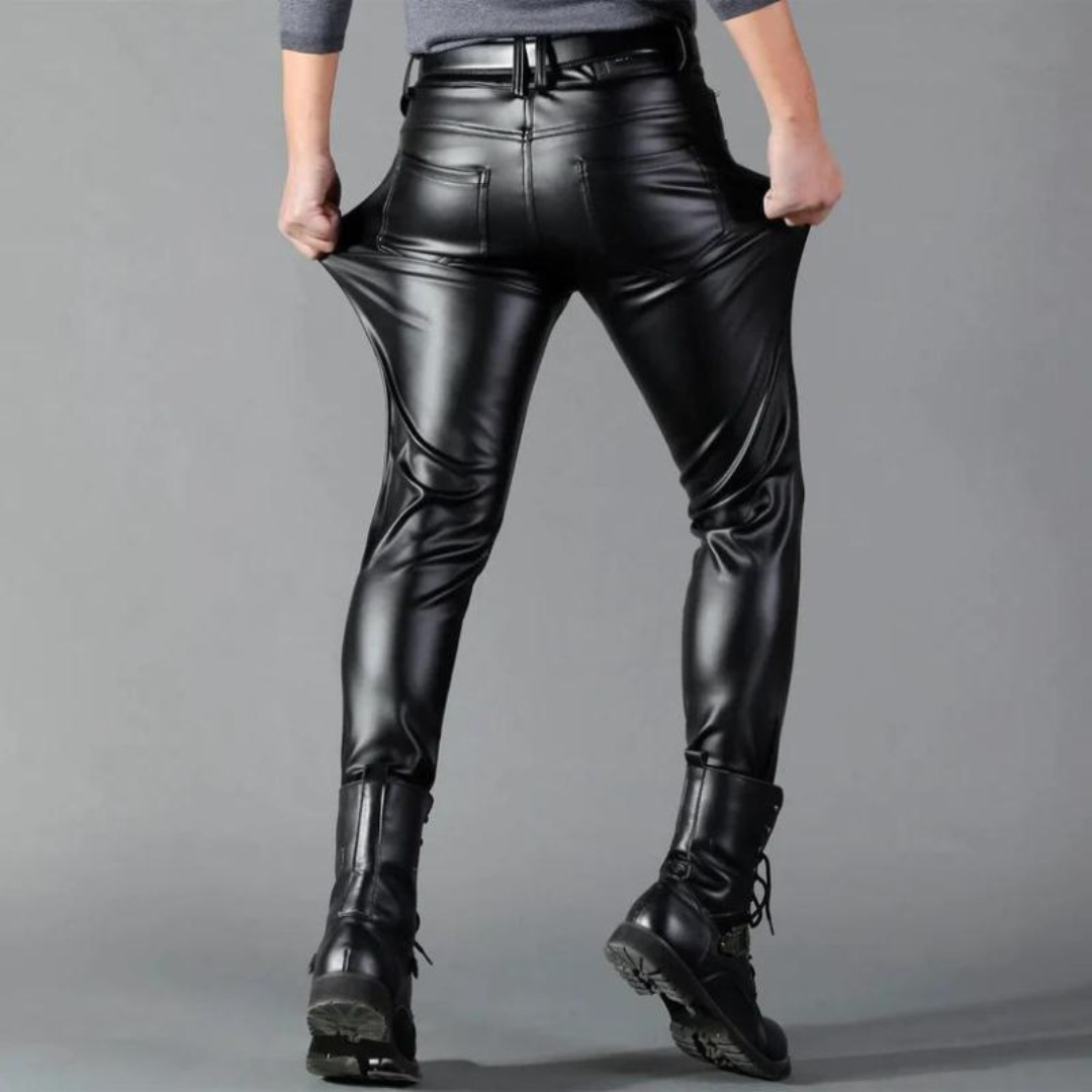 Luxe zwarte heren leren broek met stretch, tijdloze stijl en premium kwaliteit voor de moderne man.