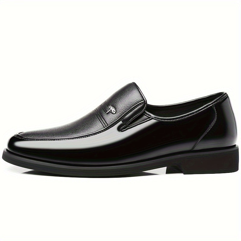 Lichtgewicht bruine Mason heren loafers. Comfortabele instappers, perfect voor warme dagen en een casual look.