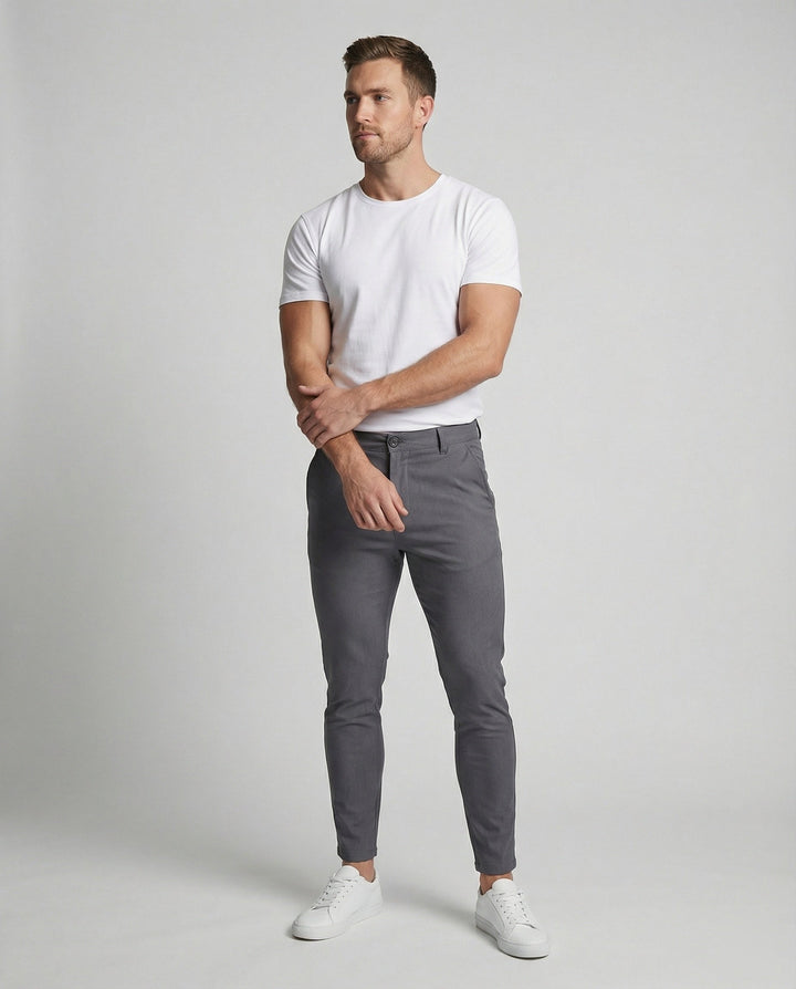 Casual slim fit heren chino, perfect voor vrije tijd, comfortabel en modern.