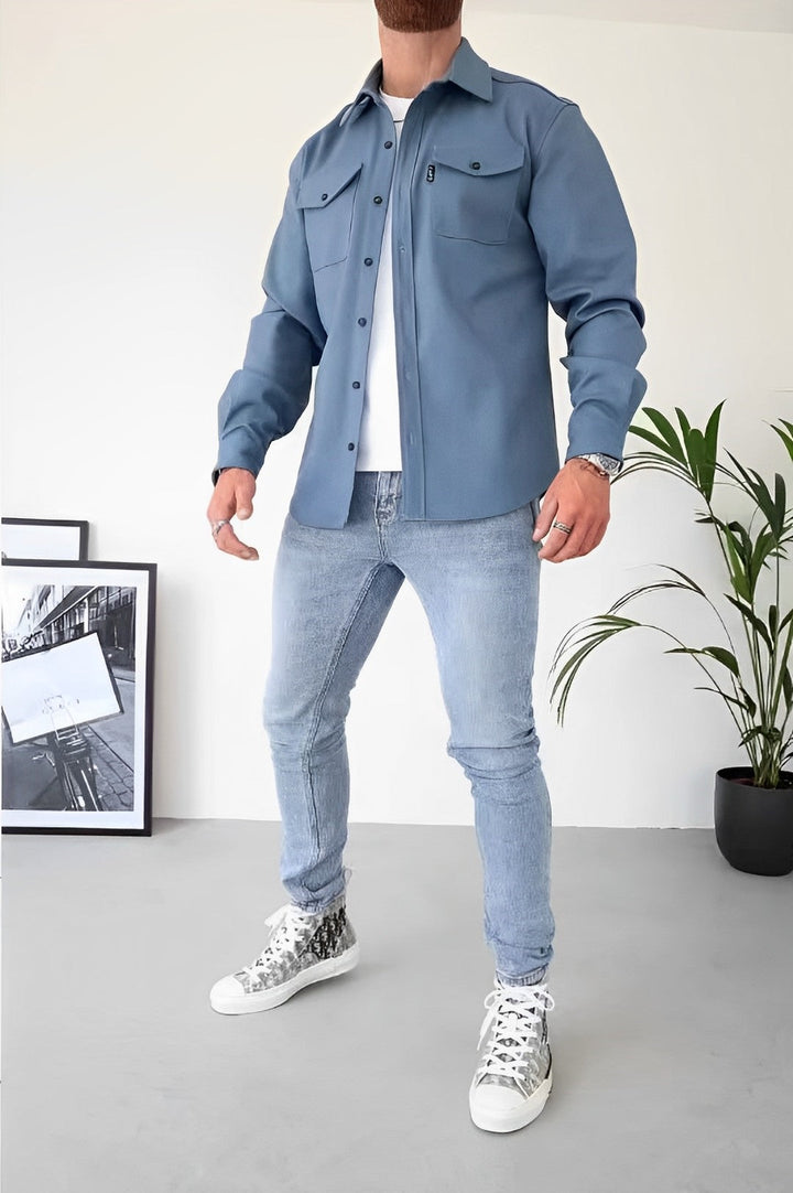 Ontdek het heren casual overhemd: comfortabele en stijlvolle pasvorm, essentieel voor elke garderobe.