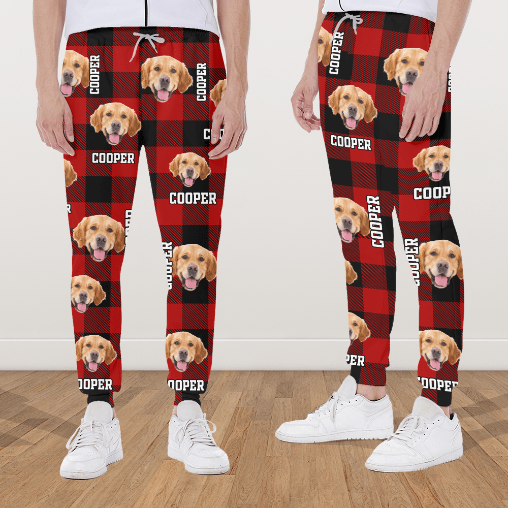 Comfortabele gepersonaliseerde joggingbroek voor hondeneigenaren. Unieke custom sweatpants met eigen hondenfoto.