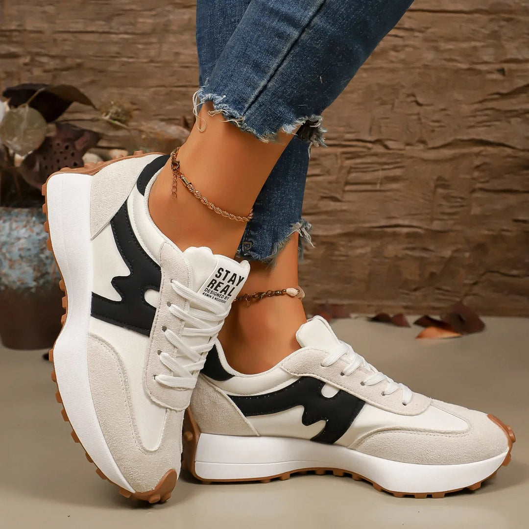 Comfortabele dames platform sneakers met trendy gestreept design, ideaal voor casual mode.
