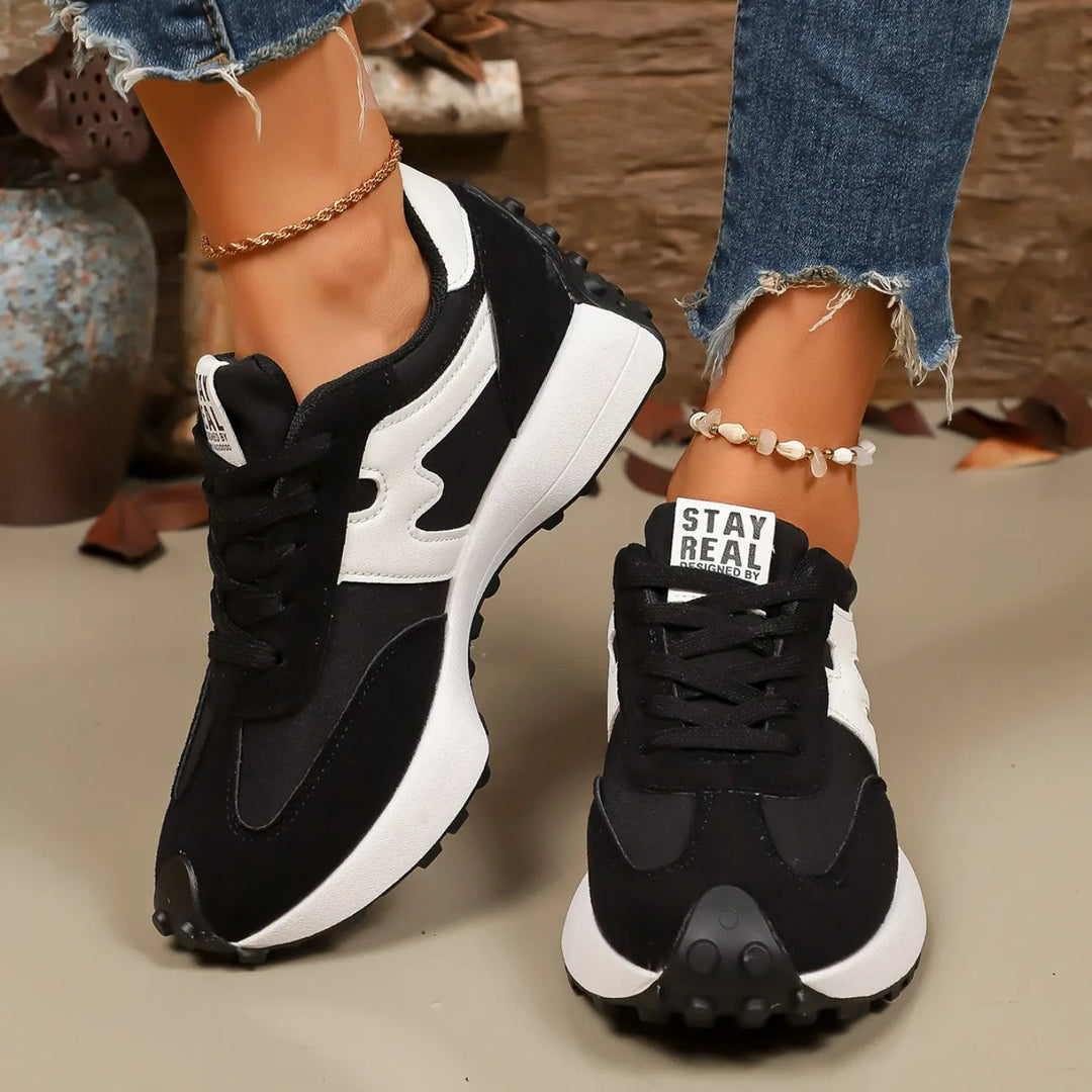 Veelzijdige dames platform sneakers, gestreept design, comfortabel voor dagelijkse trendy outfits.