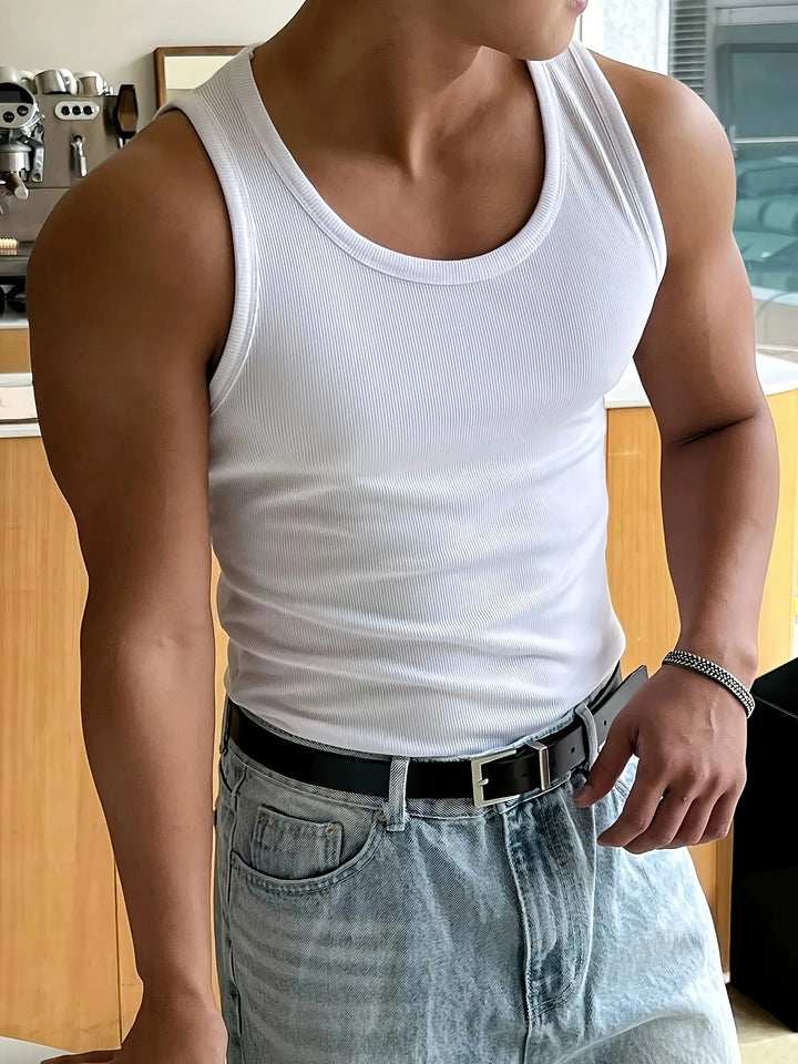 Modieuze heren singlet slim fit, ideaal voor sportheren of als basic top in de zomer.