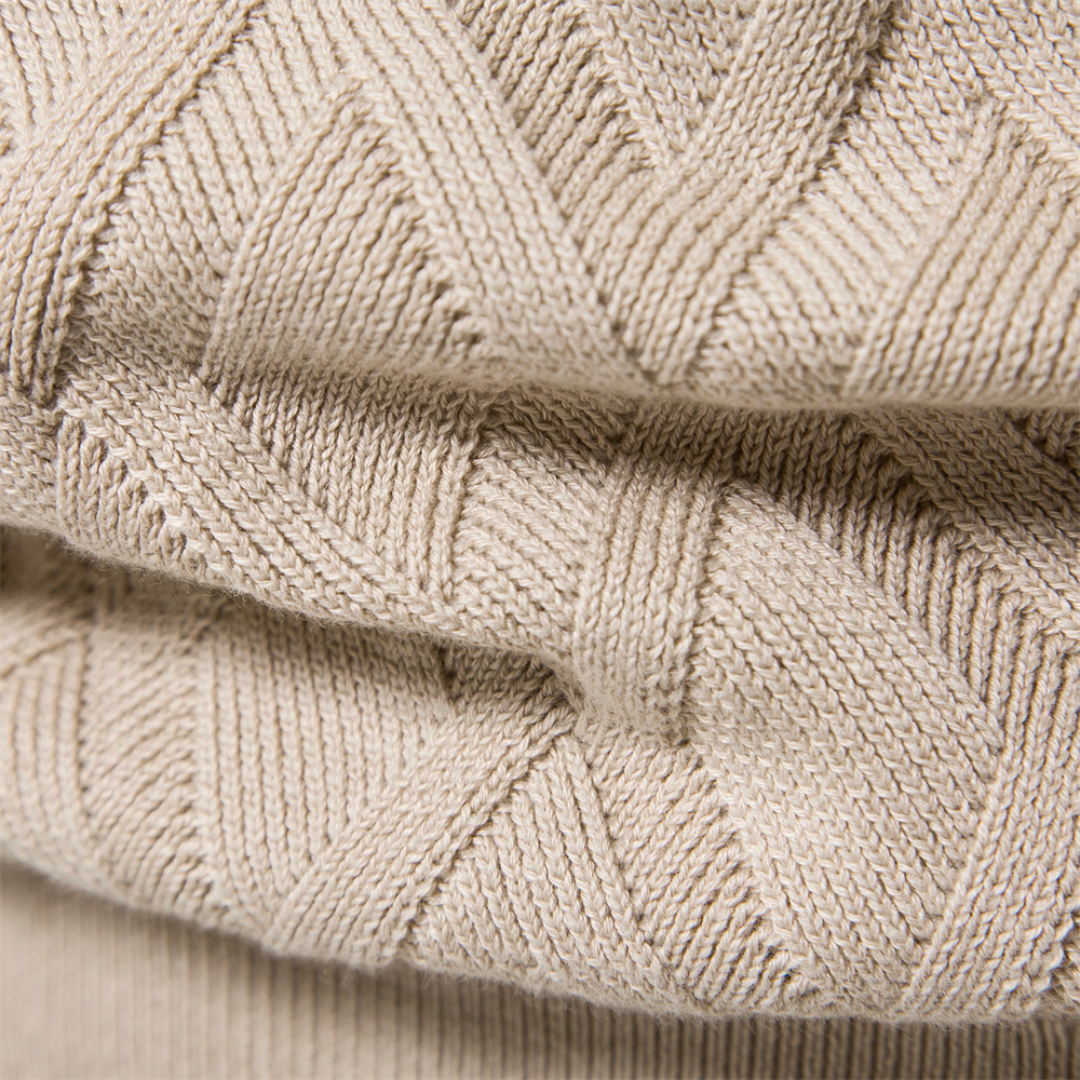 Hoogwaardige heren trui met ronde hals voor comfort en stijl. Een veelzijdige luxe sweater voor elk seizoen.