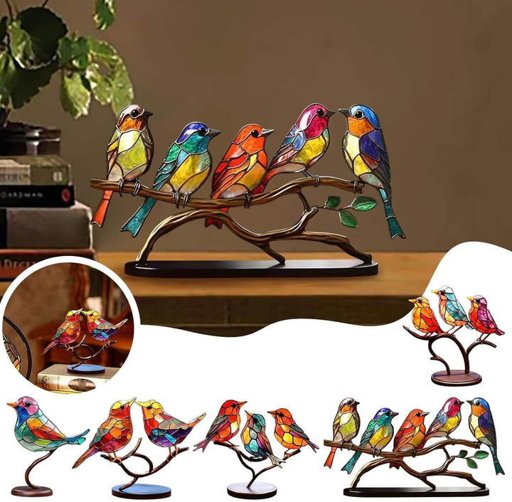 Sfeervol decoratief beeld van kleurrijke vogels zittend op een tak. Brengt natuur in huis.
