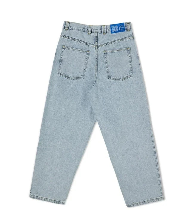 Ruime heren baggy jeans met wijde pijpen in klassieke denim, comfortabel en modern.