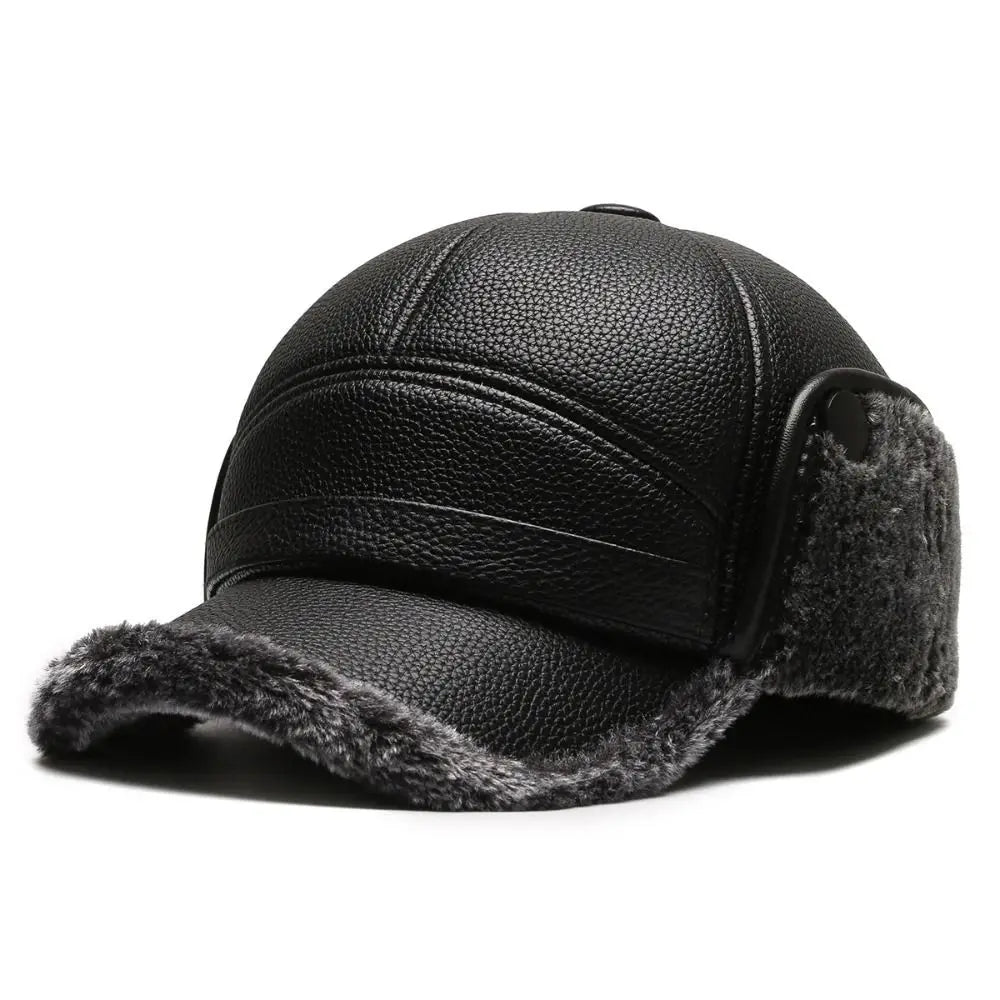 Stijlvolle heren winterpet met opvouwbare oorkleppen voor twee looks. Leerlook muts, perfect voor elke winteroutfit.