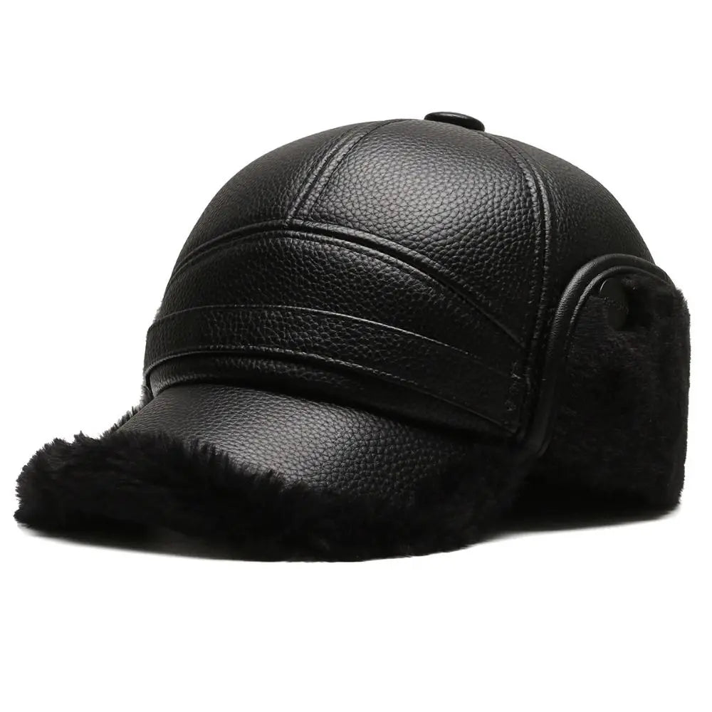 Veelzijdige heren winterpet in leerlook met oorkleppen, verkrijgbaar in zwart, grijs en koffie. Warme muts.