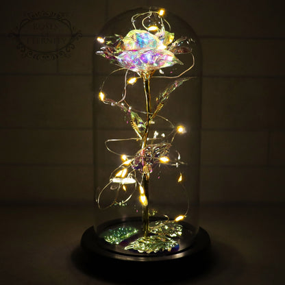 "Gouden roos in glazen stolp met LED-verlichting, elegant handwerk en tijdloze schoonheid voor sfeervolle decoratie"