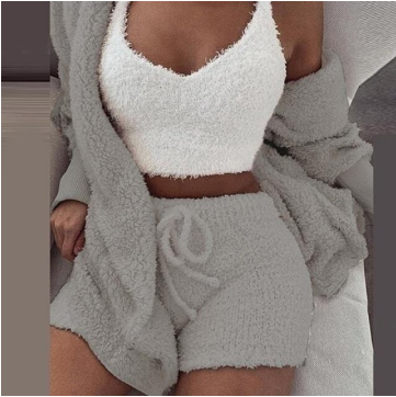 Dames knusse gebreide set, warm en modieus voor de winter.