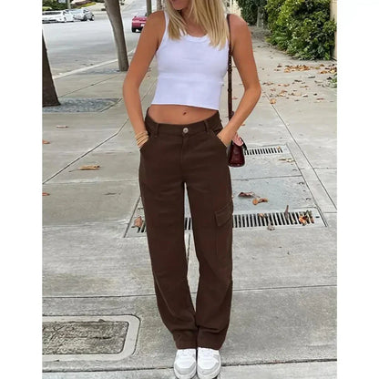 "Groene dames cargo broek met comfortabele pasvorm, ideaal voor casual of chique gelegenheden, modieuze stijl."