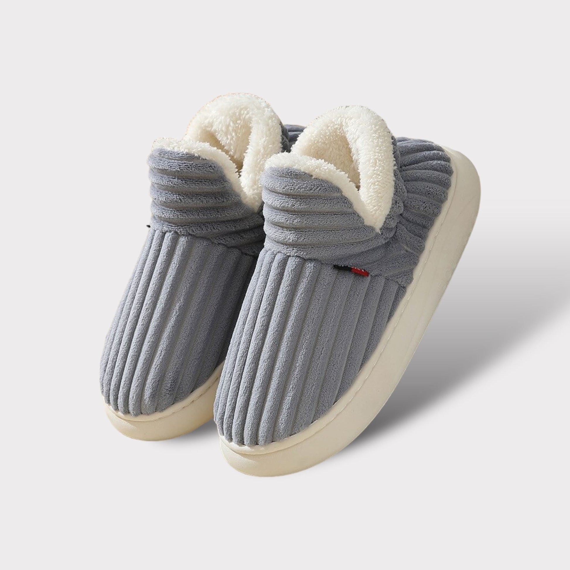 "Groene wintersloffen met fluffy witte fleece voering en zachte zool, comfortabele pantoffels voor warmte en stijl in de wint