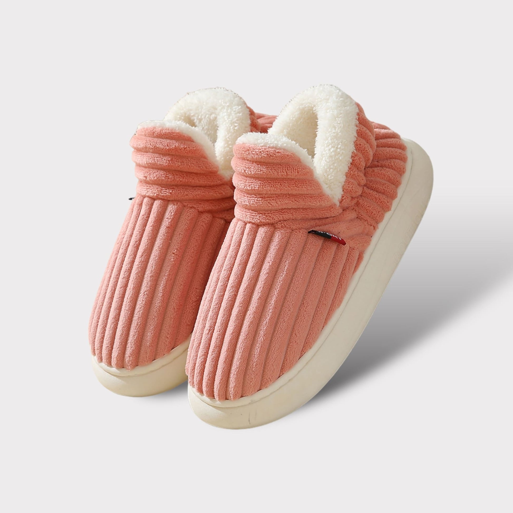 "Groene wintersloffen met fluffy witte fleece voering en zachte zool, comfortabele pantoffels voor warmte en stijl in de wint