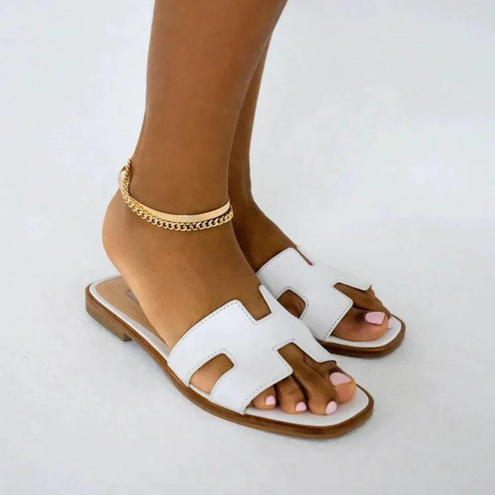 Zomerse dames slippers van TrendySoft, ideaal voor comfort en stijlvolle ontspanning.