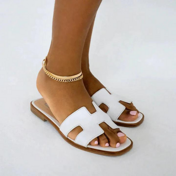 Zomerse dames slippers van TrendySoft, ideaal voor comfort en stijlvolle ontspanning.