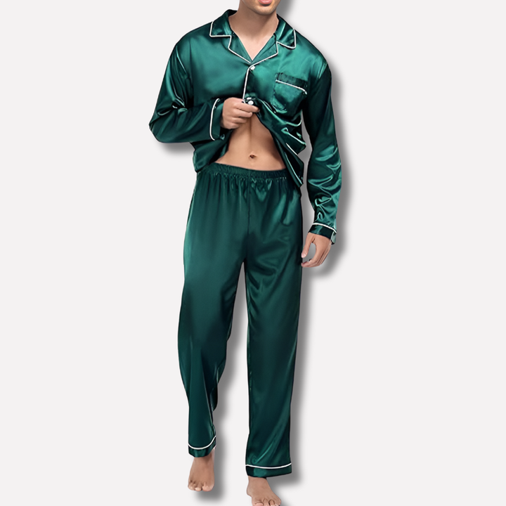 Premium heren pyjamaset van satijn en zijde voor ultiem comfort en elegantie. Perfecte loungewear.