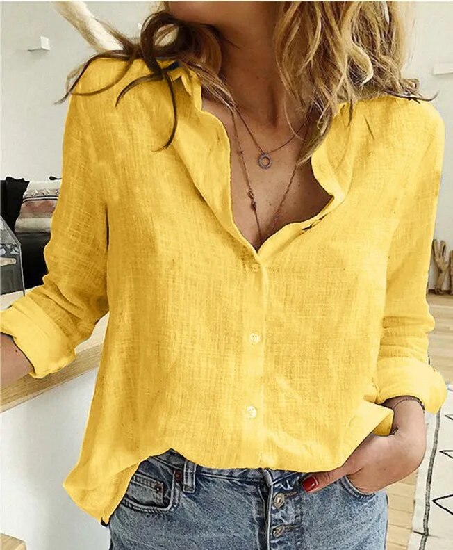 Zomerse Anett damesblouse met soepele, losse pasvorm en lange mouw. Elegante look voor casual stijl.