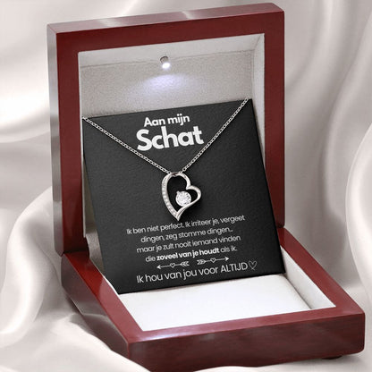 "Hartvormige ketting met sprankelende zirkonia's, verstelbare lengte, ideale elegante keuze voor liefdevolle gelegenheden."