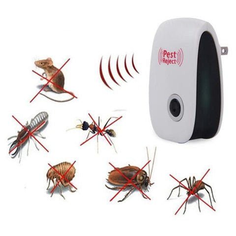 Compacte PestSonic ultrasone ongediertebestrijder in huis, zorgt voor een ongediertevrije omgeving voor het gezin.