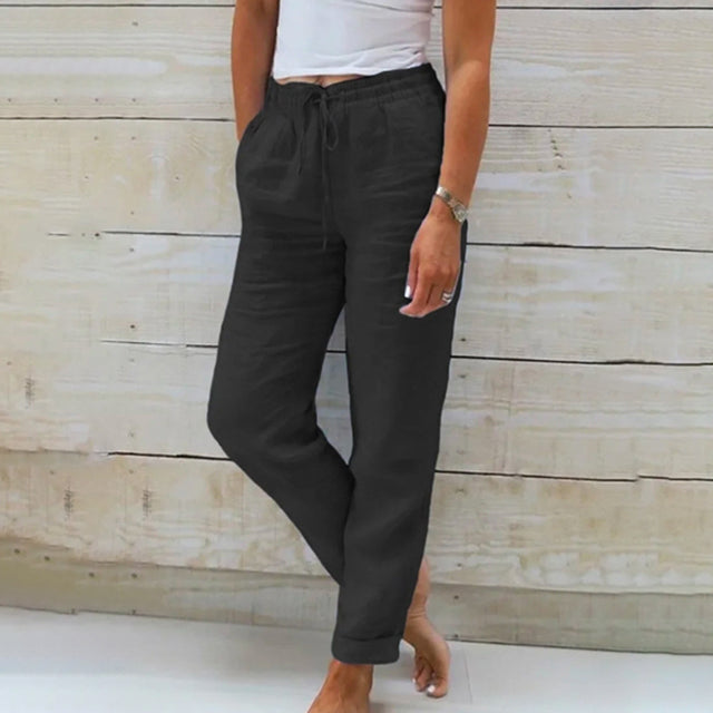 Stijlvolle dames linnen zomerbroek, lichtgewicht en comfortabel. Een ademende broek voor elke zomergarderobe.