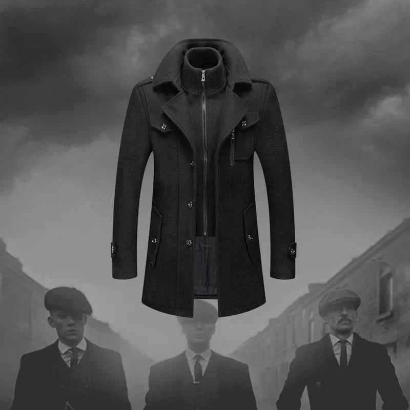 Zwarte heren winterjas: stijlvolle en warme jas. Ideale buitenkleding voor koud weer en comfortabele herenmode.