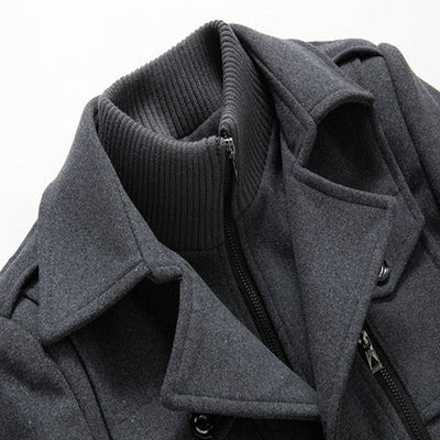 Dikke, warme heren winterjas; comfortabel en stijlvol. Essentiële buitenkleding voor de koude dagen.