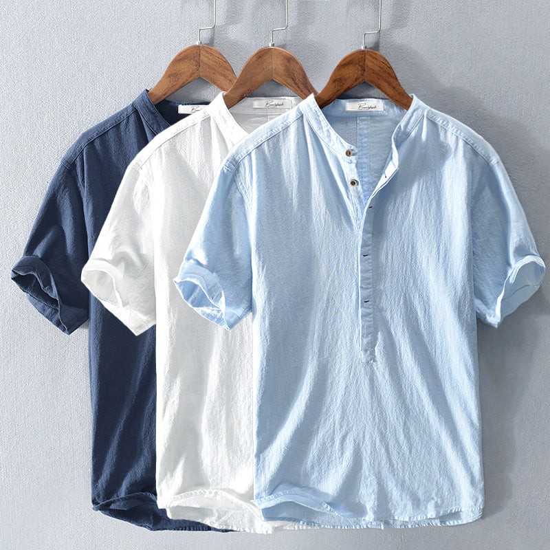 Veelzijdig casual heren henley shirt met korte mouw en bandkraag, een must-have voor zomerse outfits.