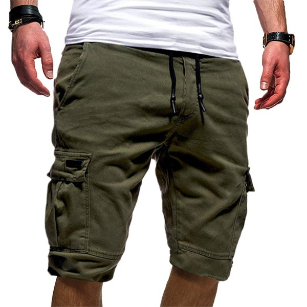 Comfortabele heren cargo short met trekkoord en ruime zijzakken, ideaal voor casual zomerkleding en herenmode.