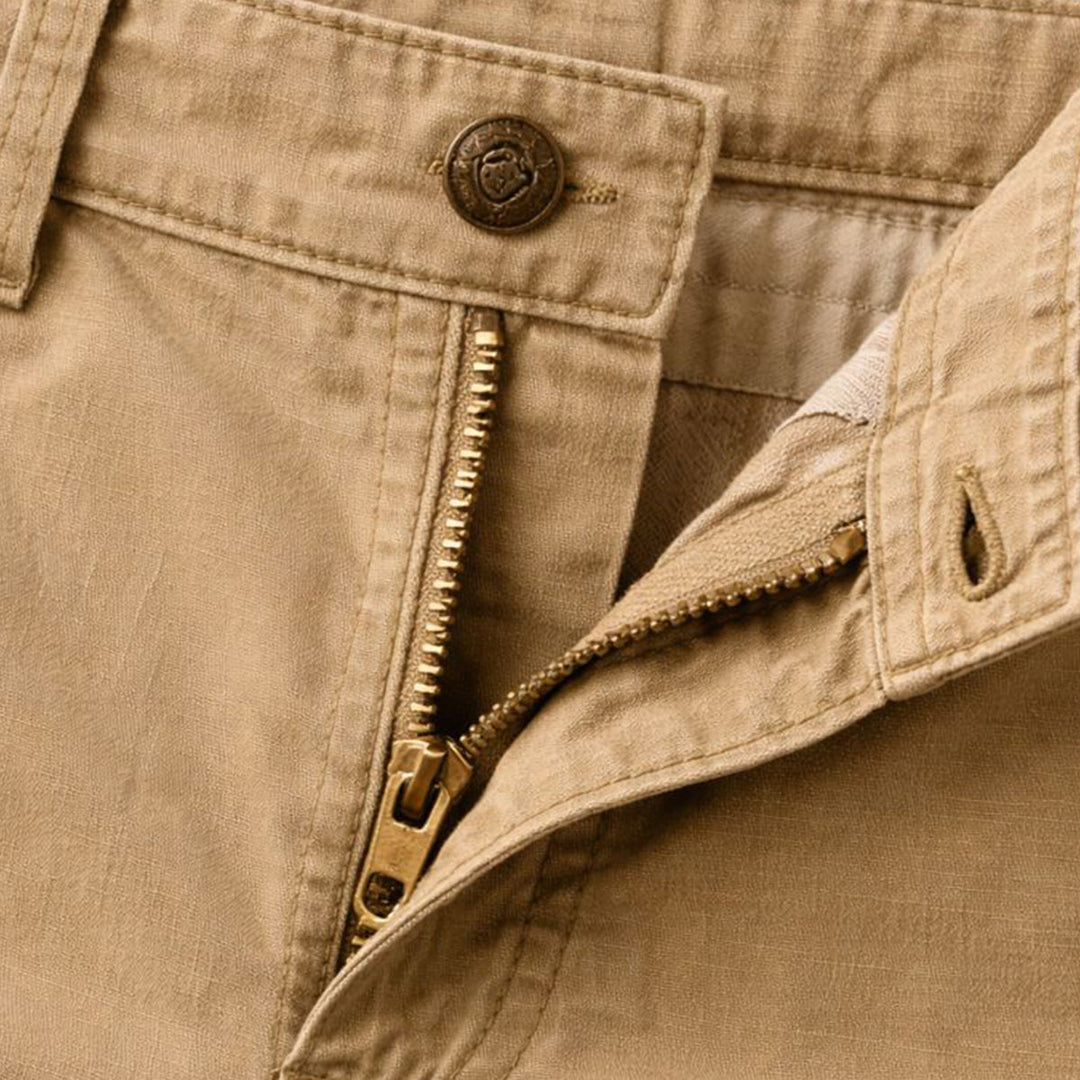 Comfortabele heren cargo shorts met ruime zijzakken, perfect voor praktisch gebruik buiten.