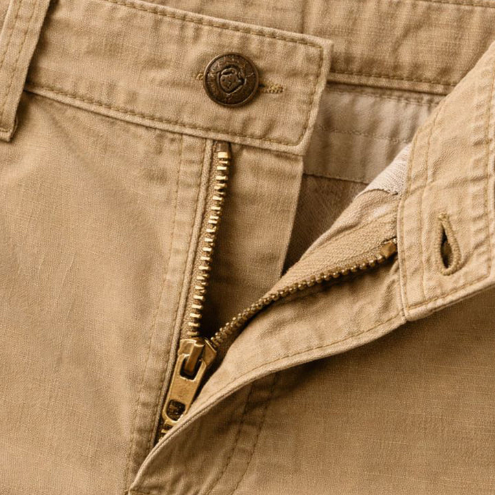 Comfortabele heren cargo shorts met ruime zijzakken, perfect voor praktisch gebruik buiten.