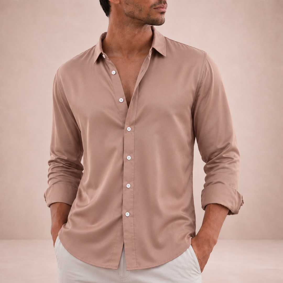 Stijlvol heren shirt met lange mouwen en klassieke kraag, veelzijdig voor een smart casual of alledaagse look.