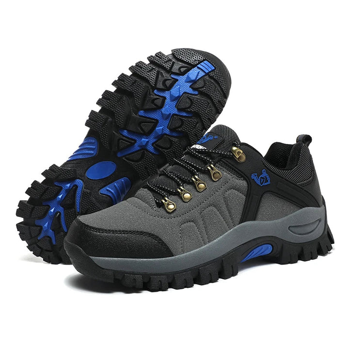 Stijlvolle bruine en legergroene heren wandelschoenen, enkelhoog met comfort en optimale grip voor elk pad.