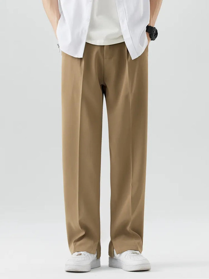 Heren geplooide chino broek met wijde pijpen in moderne stijl, perfect voor comfort en een modieuze look.