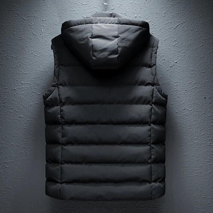 Stijlvol heren gewatteerd vest met capuchon, perfect voor een casual look of outdoor activiteiten in de winter.