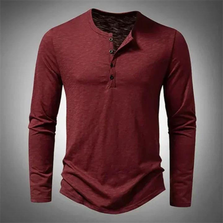 Zacht heren Henley shirt met lange mouwen. Basic item voor herenmode, ideaal voor casual en veelzijdige outfits.