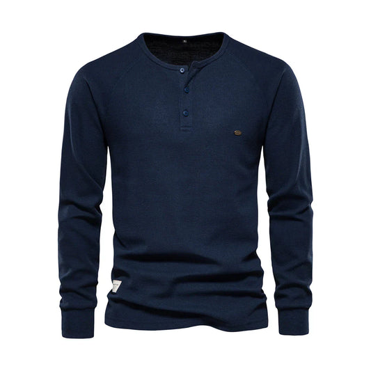 "Heren langemouwenshirt met ronde hals in navyblauw, stijlvol ontwerp, ademend materiaal, ideaal voor elke gelegenheid."