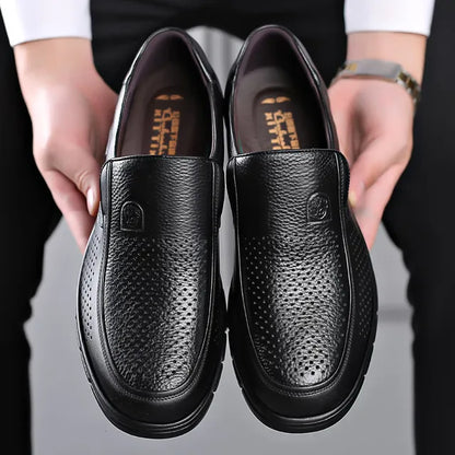 "Heren leren loafers, stijlvol en comfortabel, met plat platform en ademend ontwerp. Perfect voor dagelijks gebruik."