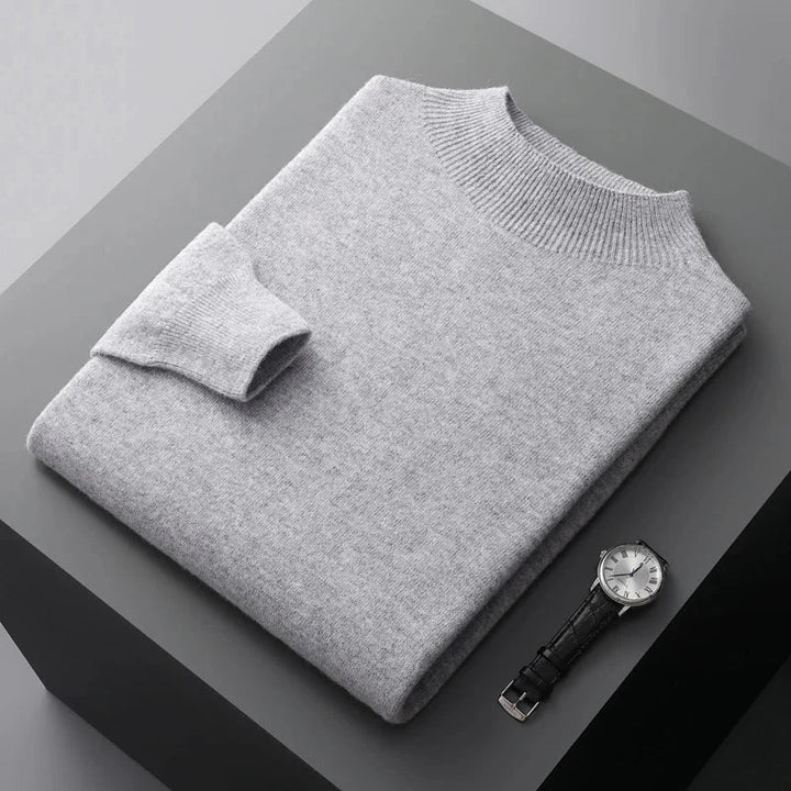 Veelzijdige heren mock neck trui, ideaal voor laagjes. Comfortabele winterkleding en stijlvolle herenmode.