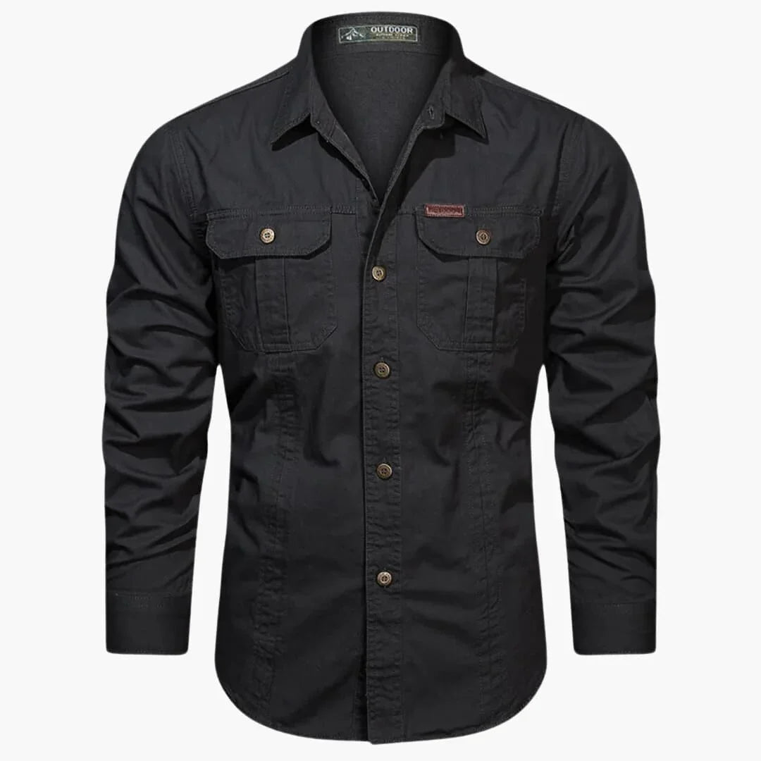 Gedetailleerd heren shirt met lange mouwen en twee borstzakken; geschikt voor outdoor en smart casual looks.