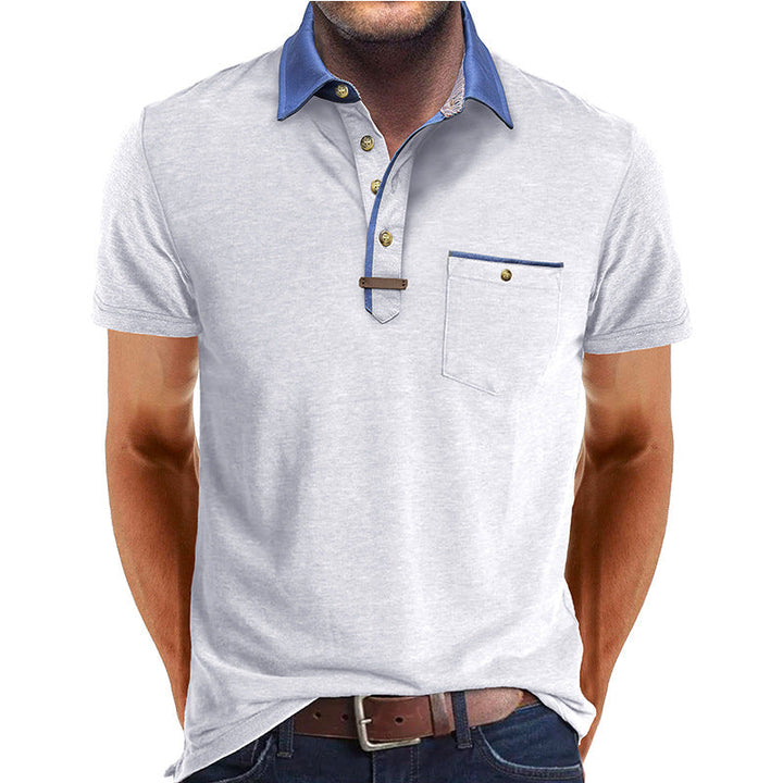 Veelzijdige heren polo korte mouw, met contrasterende kraag en borstzak, geschikt voor elke casual gelegenheid.