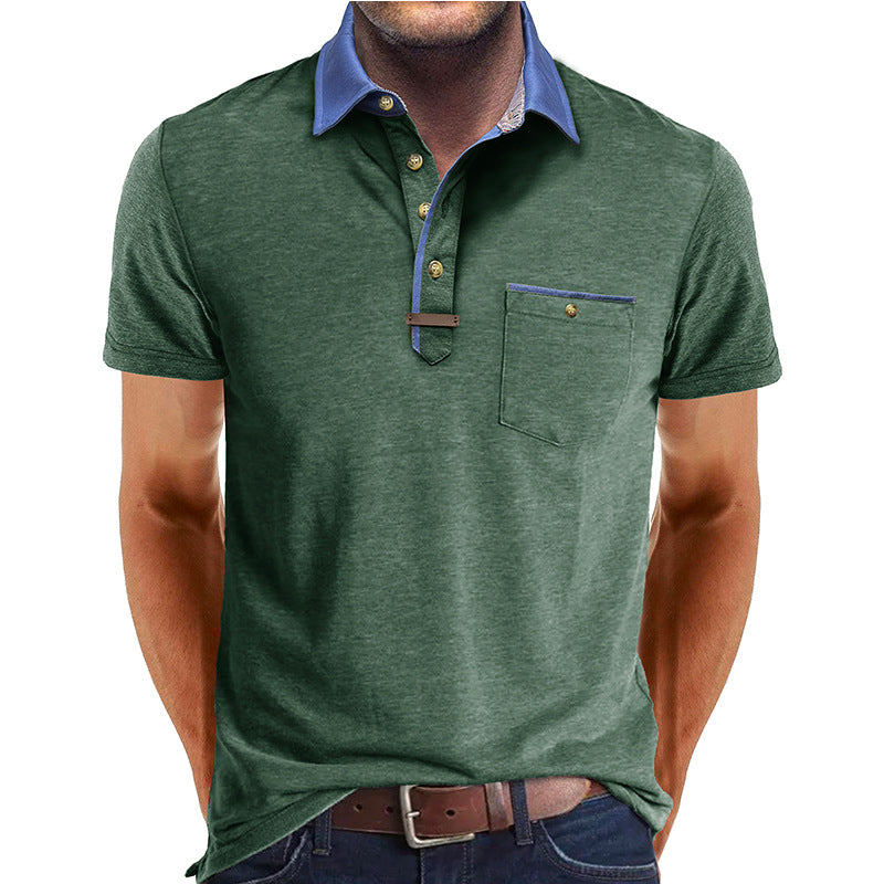 Heren polo met korte mouw, stijlvolle contrasterende kraag en handige borstzak. Comfortabel en trendy.