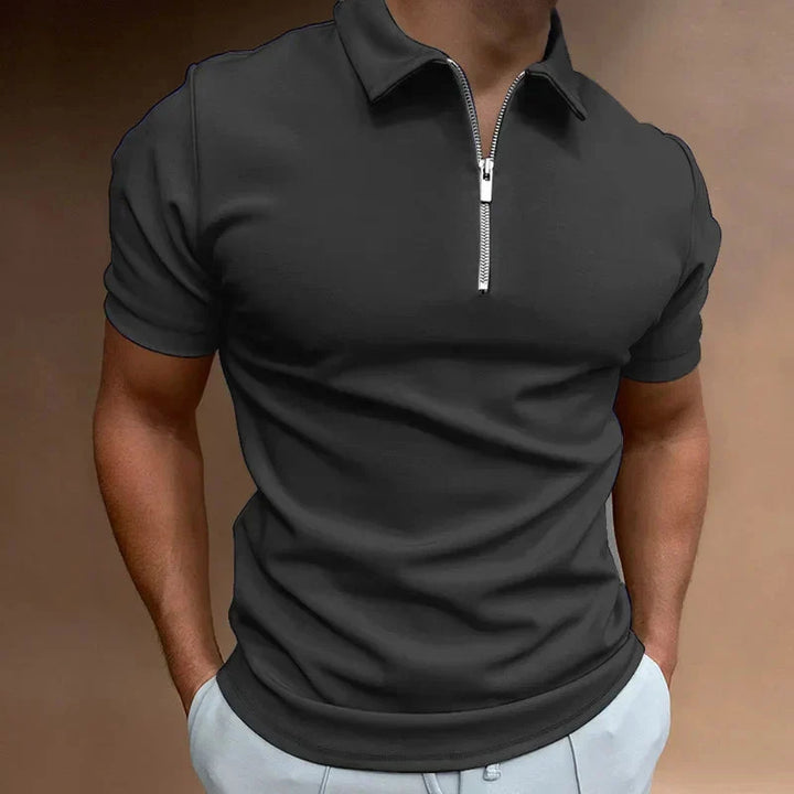 Slim fit heren polo korte mouw met elegante halve ritssluiting. Essentials voor stijlvolle zomerse bovenkleding.
