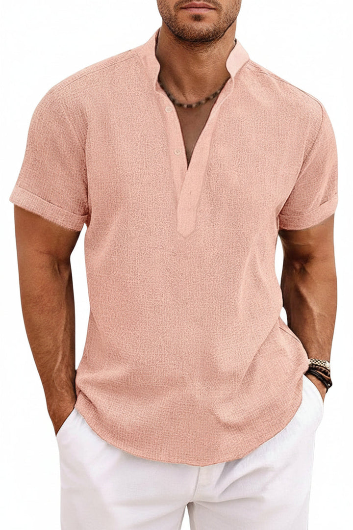 Heren polo shirt met korte mouw en stijlvolle V-hals. Comfortabele regular fit voor dagelijks casual gebruik.