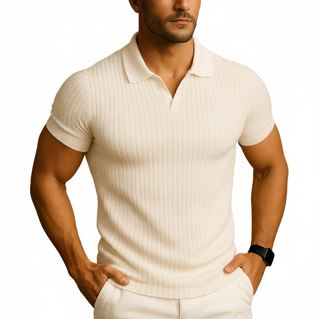 Stijlvolle heren polo met korte mouw, slim fit pasvorm en moderne open v-hals voor een elegante smart casual look.