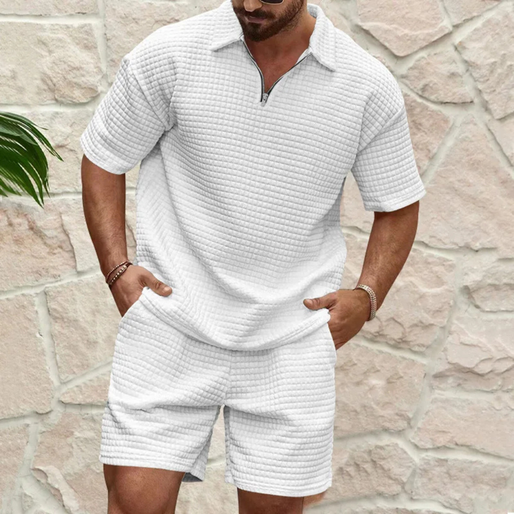 Zomerse heren polo shirt & shorts set met ritskraag. Comfortabele 2-delige casual co-ord voor vrije tijd.