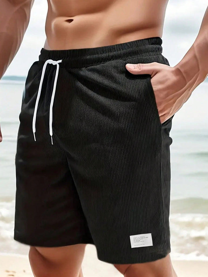 Stijlvolle heren shorts met comfortabele pasvorm, elastische taille en praktische trekkoordjes.