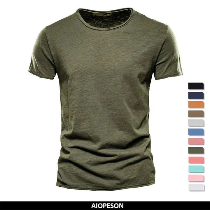Comfortabel basic T-shirt voor mannen, korte mouw en ronde hals. Regular fit pasvorm voor dagelijks gebruik. [[lstfy-media:14]]