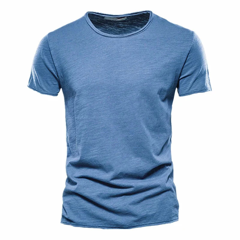 Heren T-shirt effen groen, regular fit. Korte mouwen en ronde hals. Comfortabele en ademende bovenkleding. [[lstfy-media:8]]